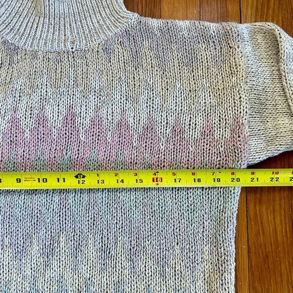 Vintage Jantzen Women’s Chunky Hand Knitted Sweater with Chevron Pattern - Picture 12 of 12